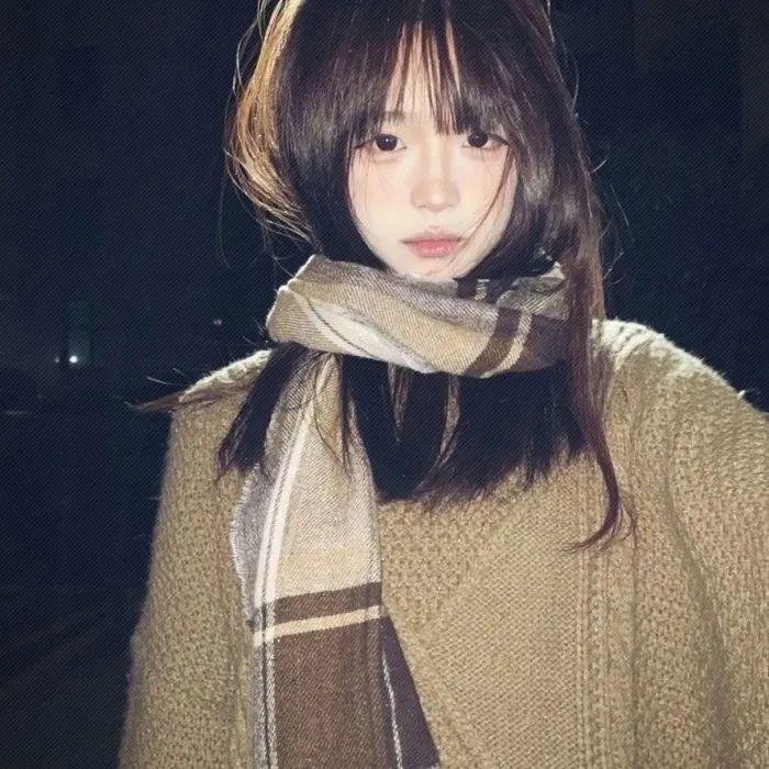 迎风伫立的狮子